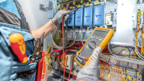 Best Circuit Breaker Repair  in Highwood, IL